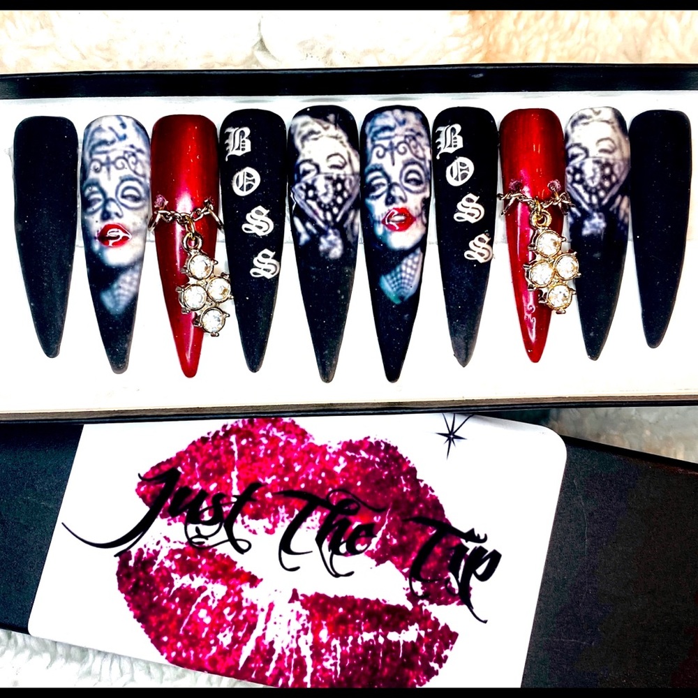 Press on nails